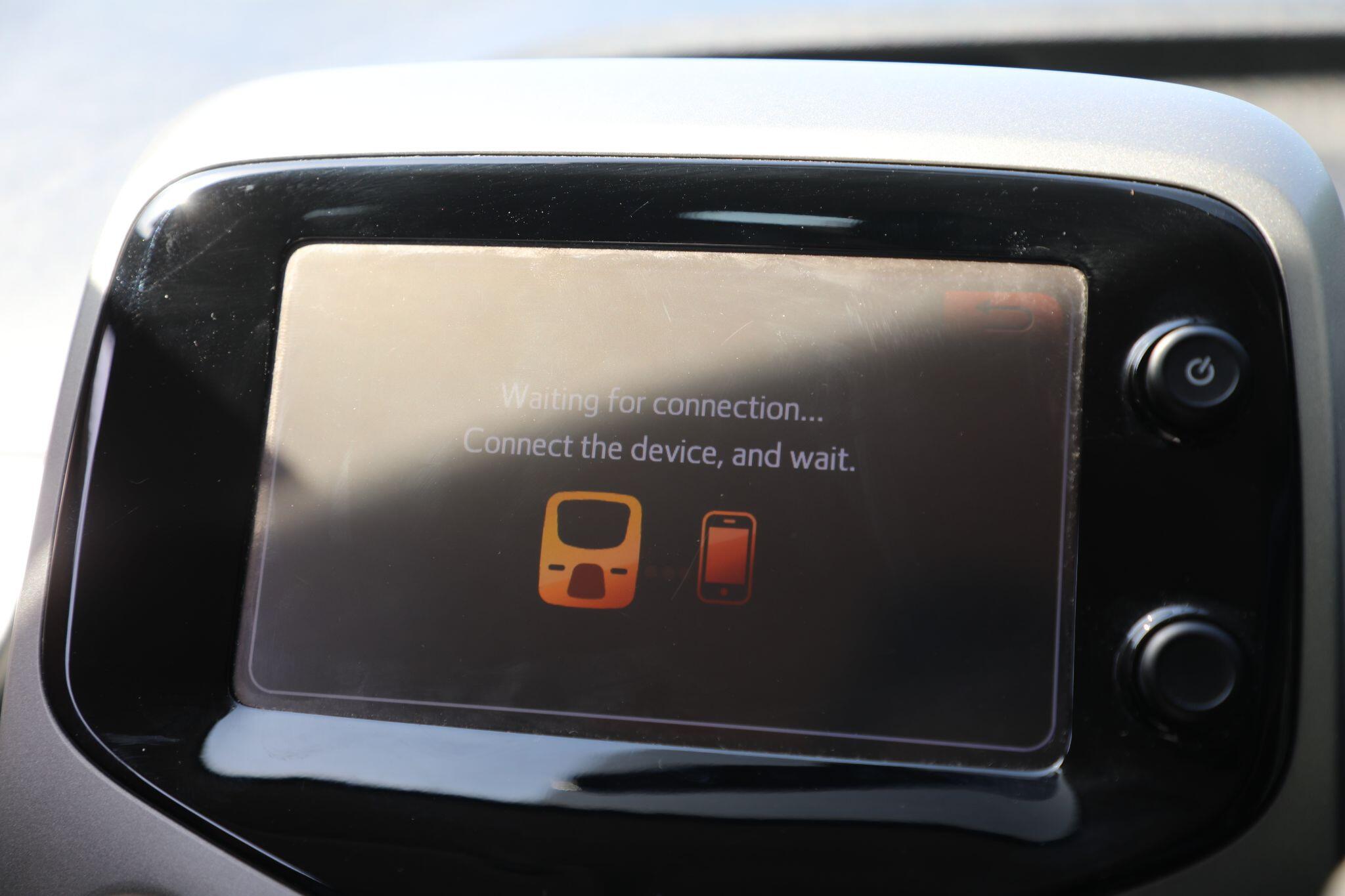 Large vehicle image